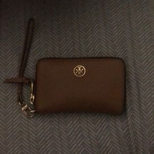 Tory burch wristlet